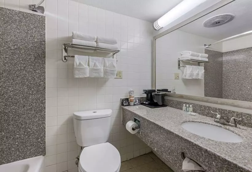 모텔 Quality Inn & Suites Lincoln South