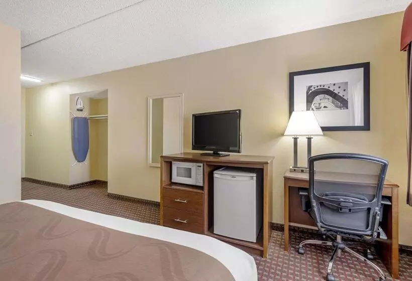 모텔 Quality Inn & Suites Lincoln South