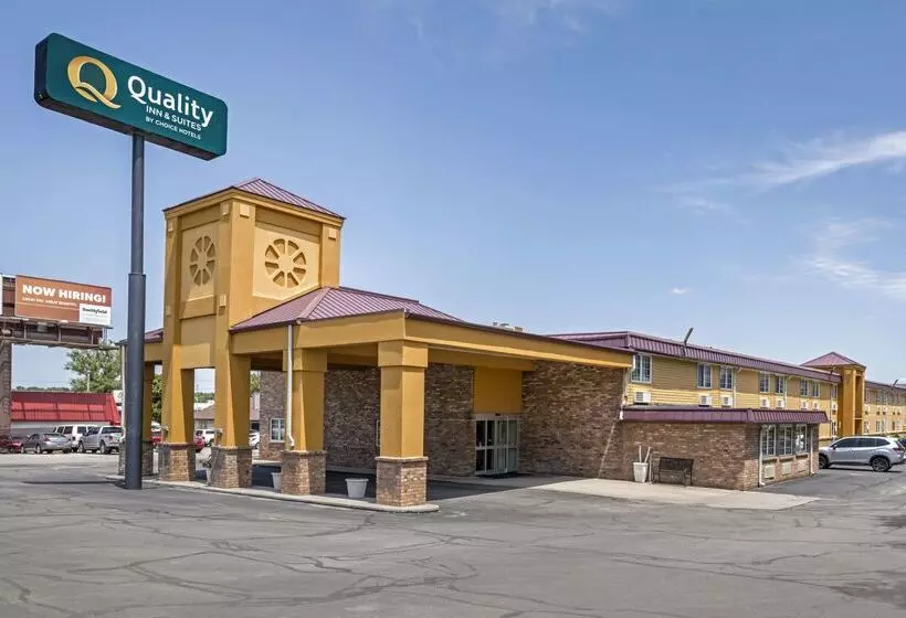 모텔 Quality Inn & Suites Lincoln South