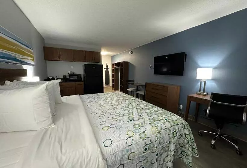 ホテル Hometowne Studios By Red Roof & Conference Center Cortland