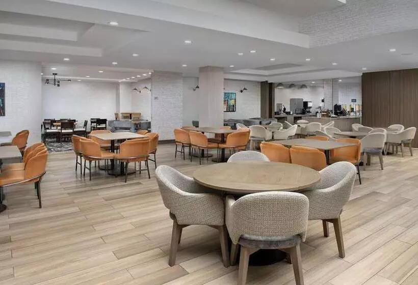 Embassy Suites Hotel Winston Salem