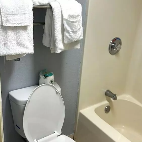 فندق Travelodge By Wyndham Salisbury Md