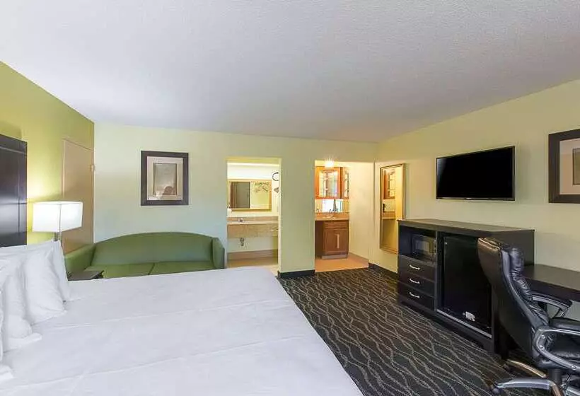 Szálloda Clarion Inn Columbia Airport