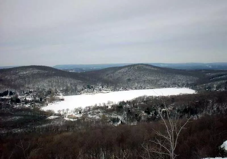 Отель Pocono Inn & Banquet   Stroudsburg