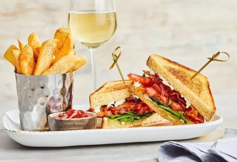 בית מלון כפרי Courtyard By Marriott Columbus West/hilliard