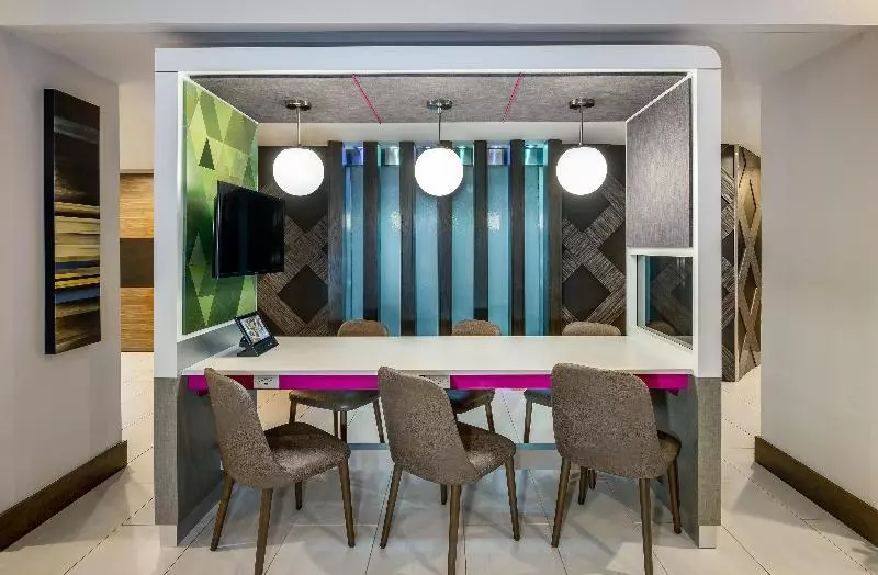 Crowne Plaza Seattle, An Ihg Hotel With No Resort Fee