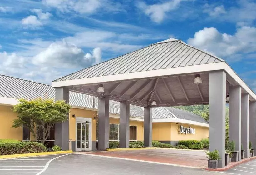 ホテル Days Inn By Wyndham Asheville/mall