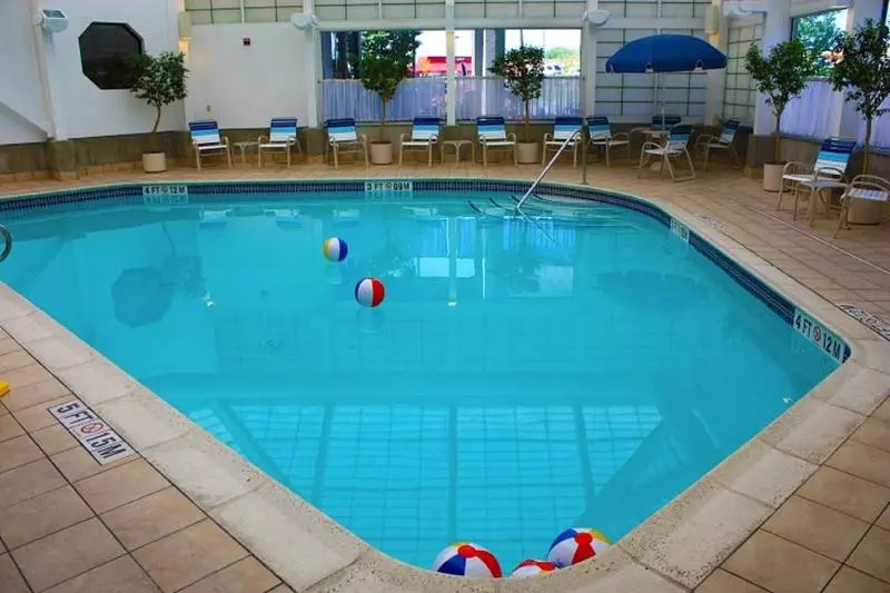 Отель Fireside Inn & Suites Portland