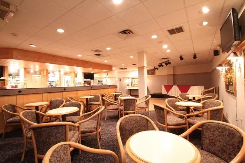 Отель Fireside Inn & Suites Portland