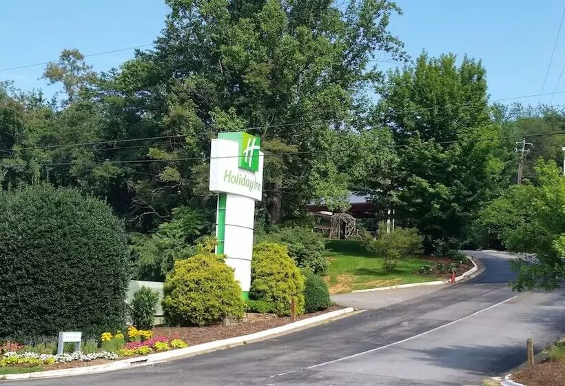 ホテル Holiday Inn Asheville East Blue Ridge Pkwy, An Ihg