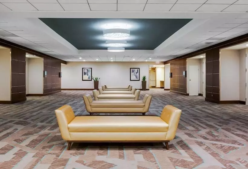 فندق Holiday Inn La Mirada Buena Park, An Ihg