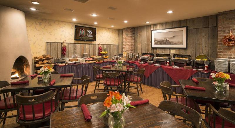 هتل Inn Of The Governors