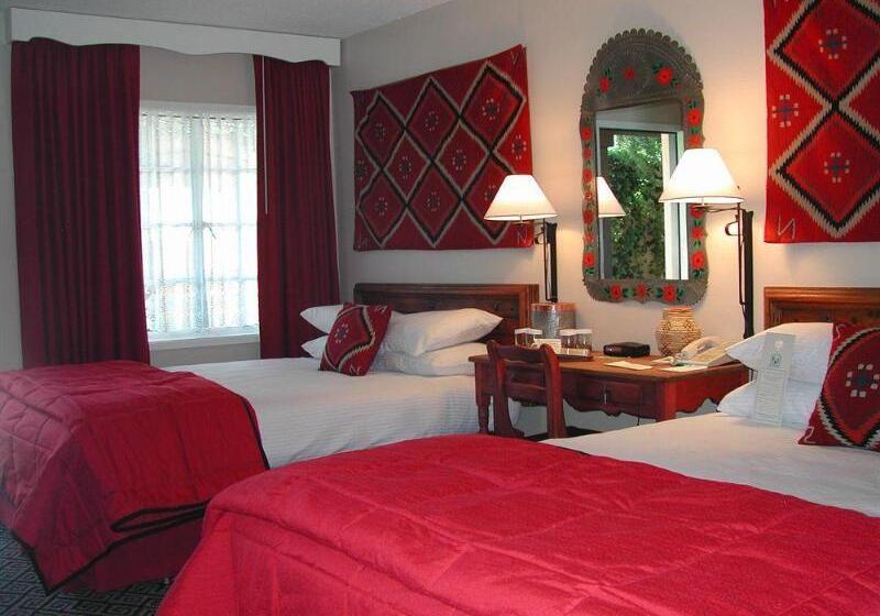 هتل Inn Of The Governors