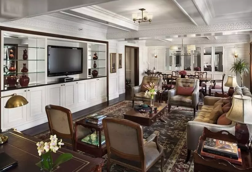 酒店 Plaza Athenee