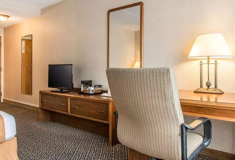 酒店 Quality Inn And Conference Center