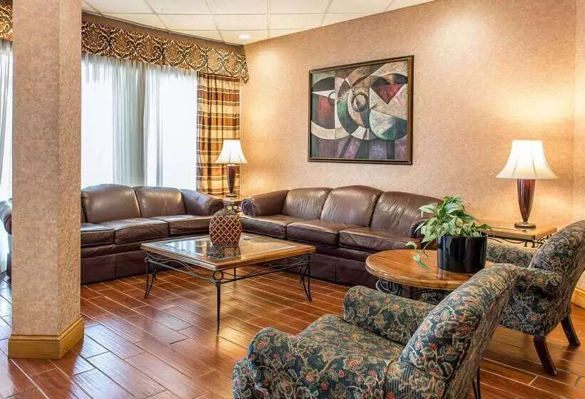 酒店 Quality Inn And Conference Center