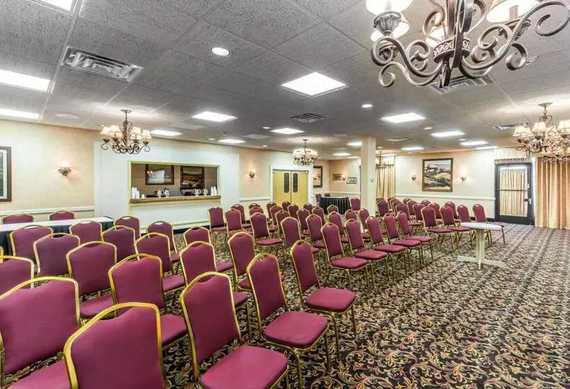 فندق Quality Inn & Suites Conference Center Across From Casino