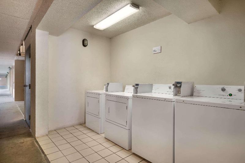 هتل Ramada By Wyndham Augusta Fort Gordon