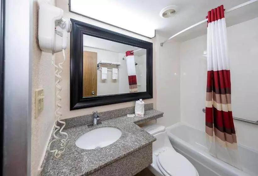 בית מלון כפרי Red Roof Inn Lumberton