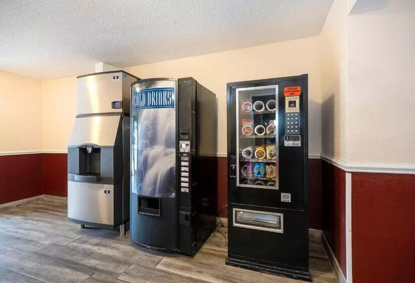 בית מלון כפרי Red Roof Inn Lumberton