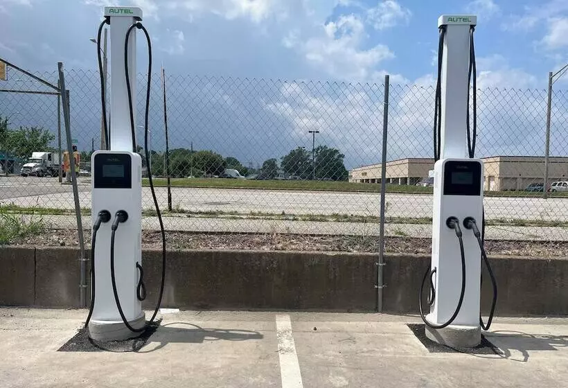 فندق Red Roof Inn Plus & Suites Erie