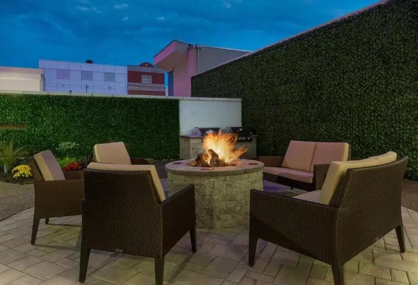 فندق Residence Inn By Marriott Buffalo Downtown