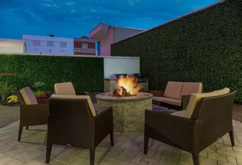 فندق Residence Inn By Marriott Buffalo Downtown