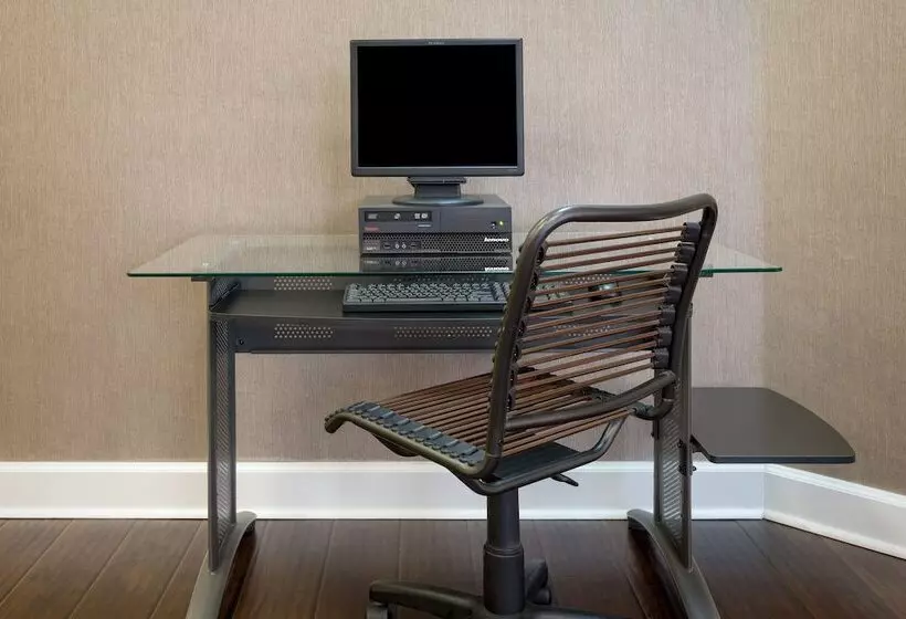 فندق Super 8 By Wyndham Little Rock/otter Creek