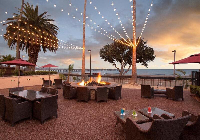 منتجع Crowne Plaza Ventura Beach, An Ihg