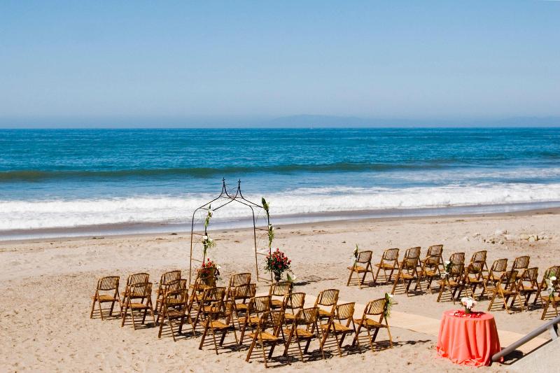 منتجع Crowne Plaza Ventura Beach, An Ihg