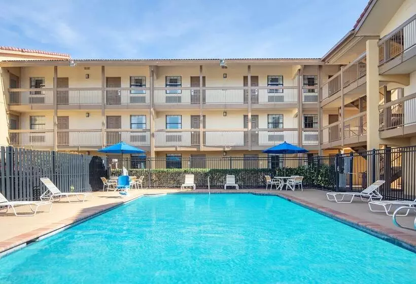 Otel Budget Inn & Suite Atlanta Marietta Stadium