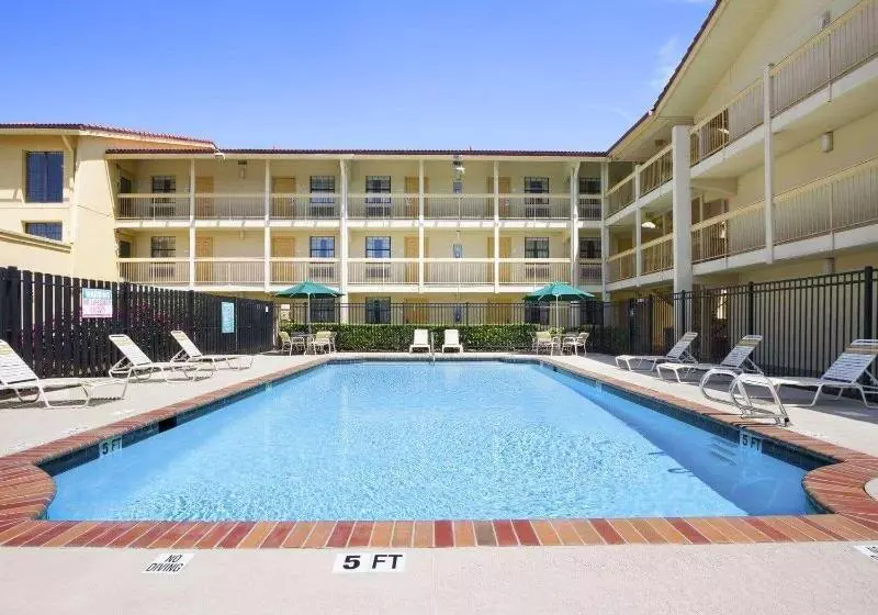 Otel Budget Inn & Suite Atlanta Marietta Stadium