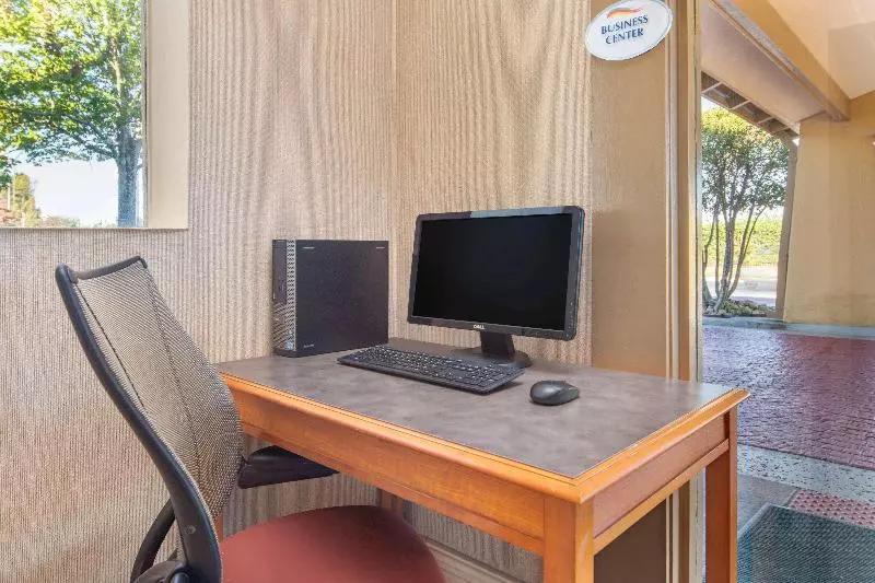 Otel Budget Inn & Suite Atlanta Marietta Stadium