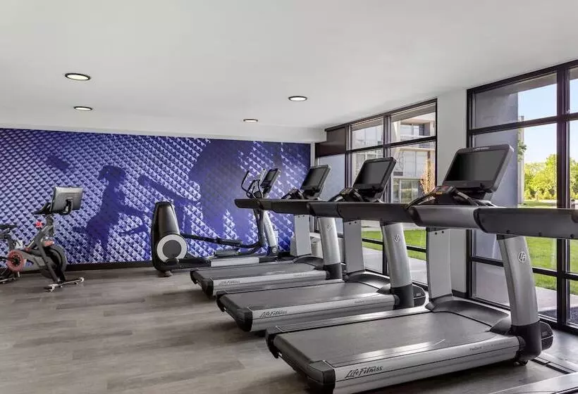 Delta Hotels By Marriott Somerset