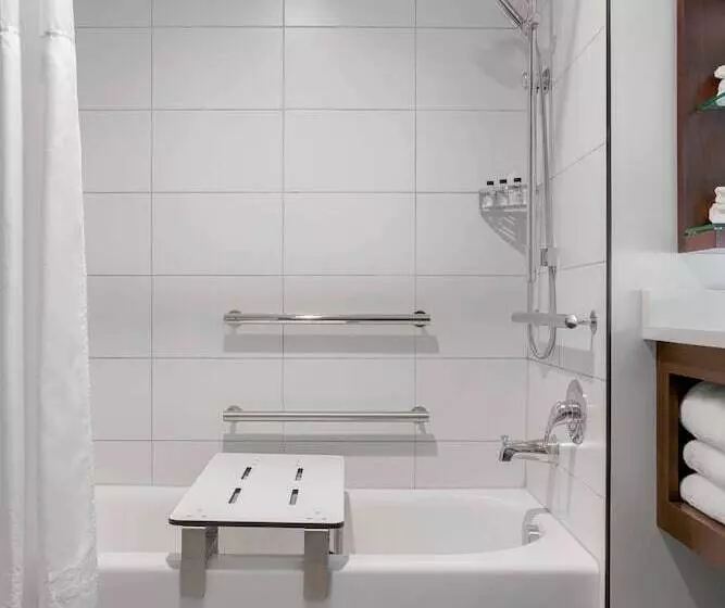 Delta Hotels By Marriott Somerset