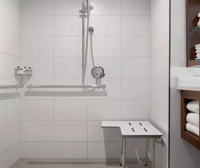 Delta Hotels By Marriott Somerset