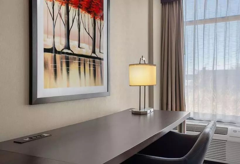 Delta Hotels By Marriott Somerset