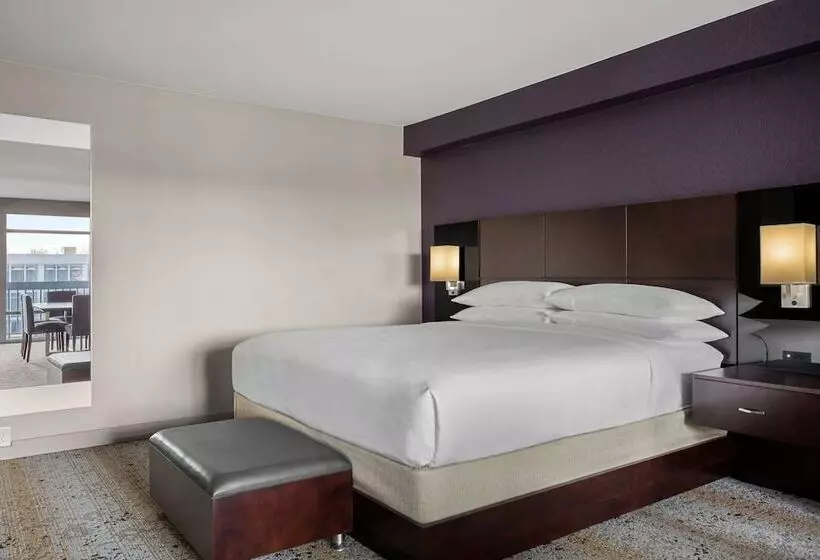 Delta Hotels By Marriott Somerset