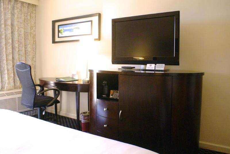 Delta Hotels By Marriott Somerset