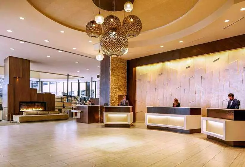 호텔 Hilton Denver City Center