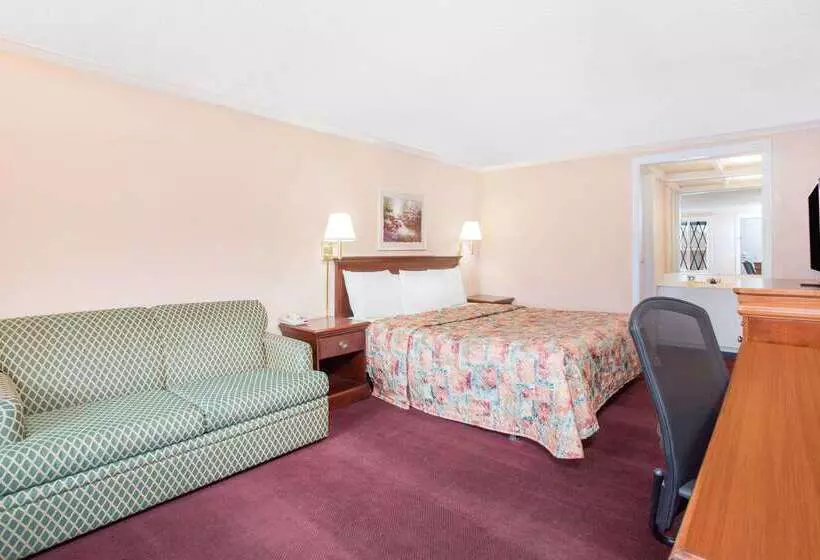 בית מלון כפרי Knights Inn Augusta