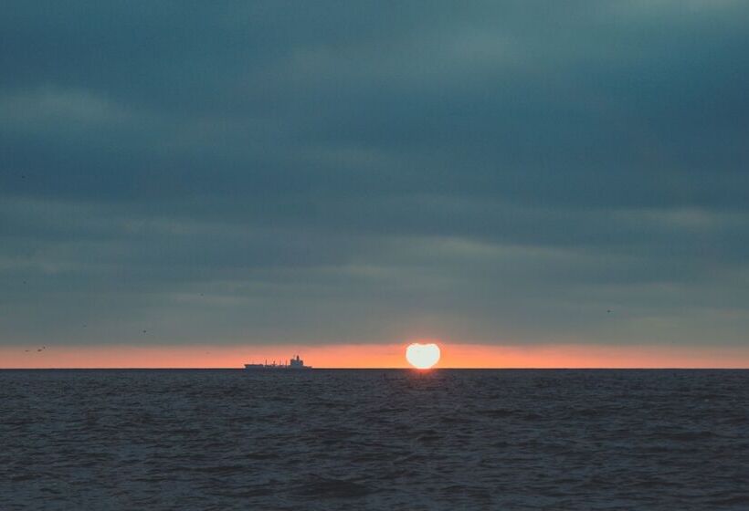 Отель La Jolla Beach And Tennis Club