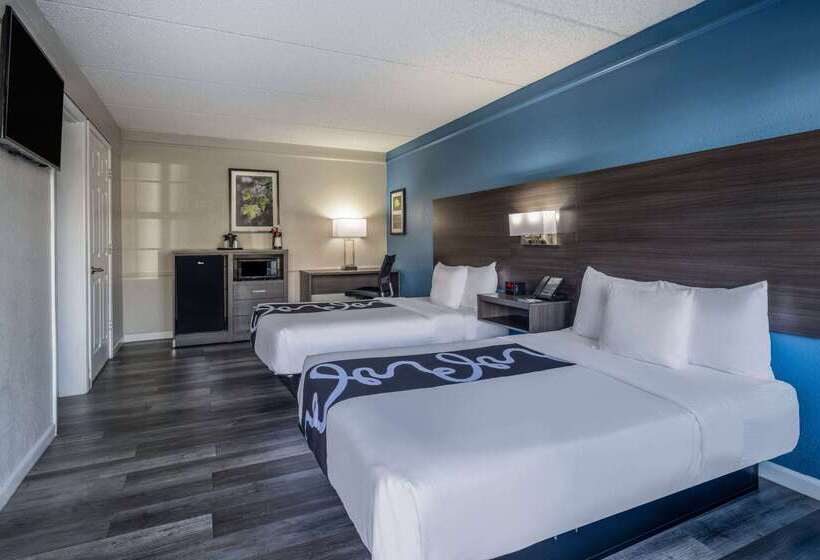 هتل La Quinta Inn By Wyndham Sacramento North