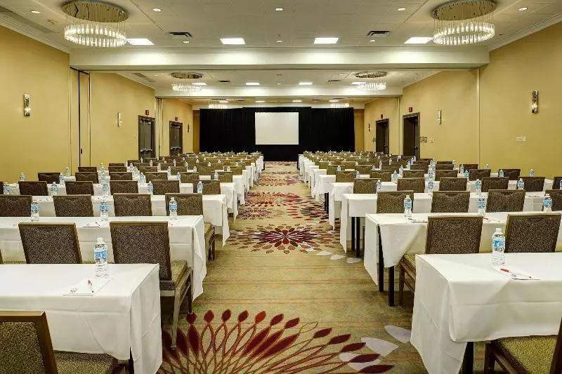 فندق Marriott St. Louis Airport