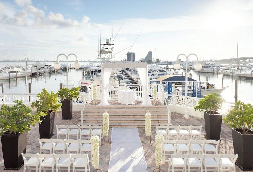 هتل Miami Marriott Biscayne Bay