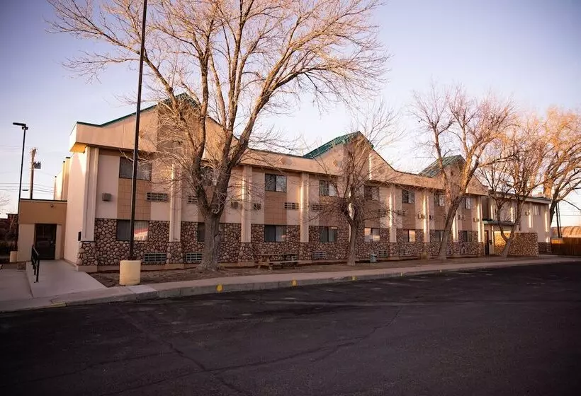 فندق Quality Inn