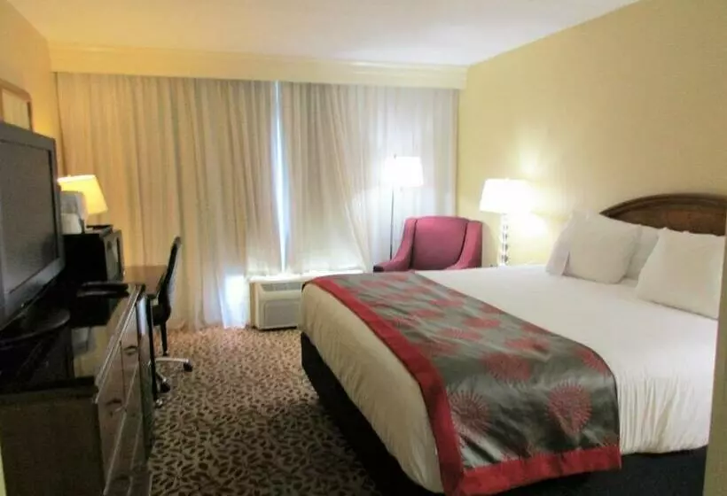 호텔 Ramada Plaza & Conf Center By Wyndham Fort Wayne