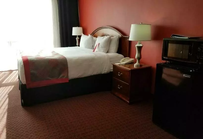 호텔 Ramada Plaza & Conf Center By Wyndham Fort Wayne