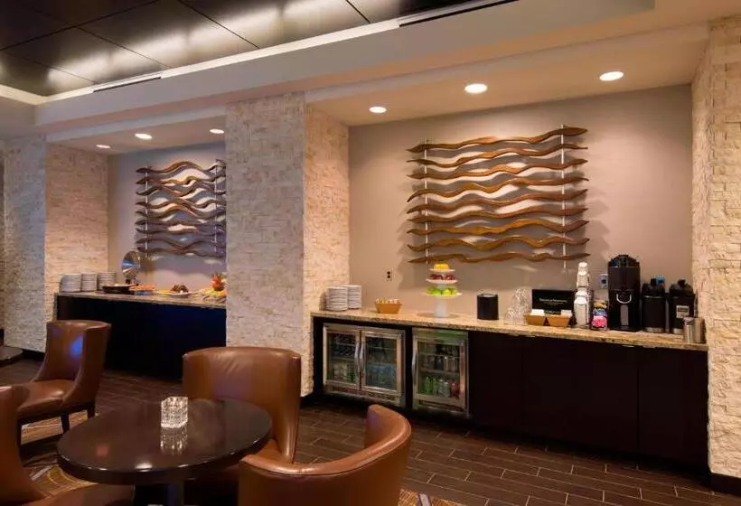 ホテル Wichita Marriott