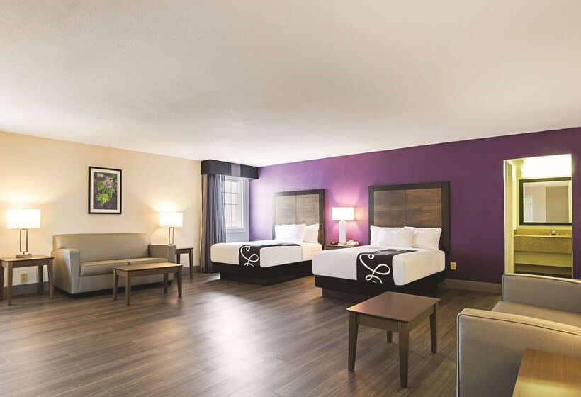 هتل Wingate By Wyndham Galveston East Beach